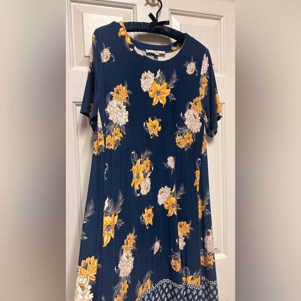 LOFT Floral Navy Shift Dress Size M